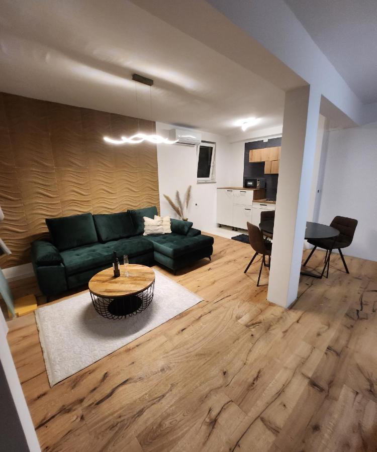 Apartman Lidija Starigrad Paklenica Exterior photo